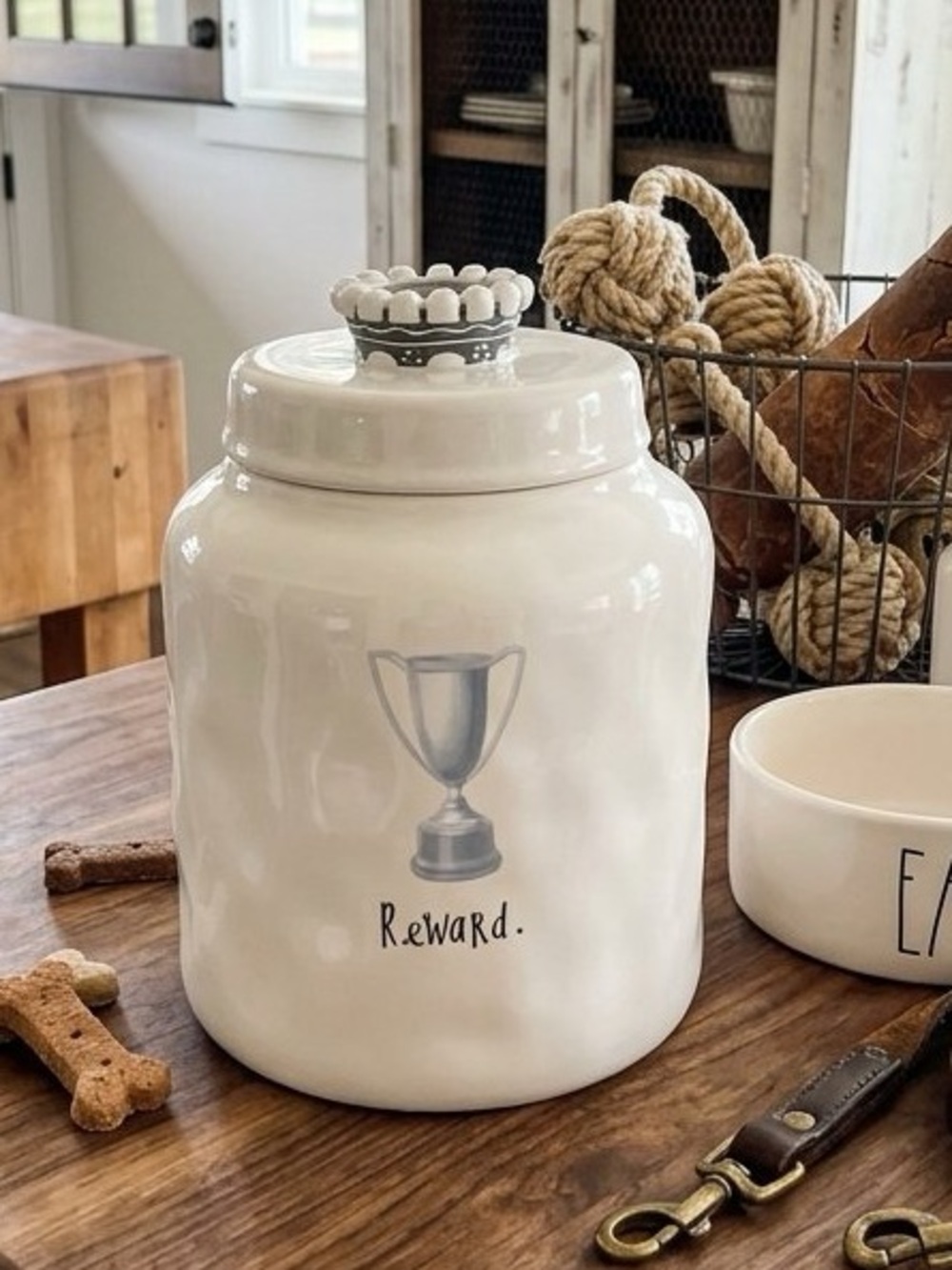 Rae Dunn REWARD. Canister with trophy and crown lid 9 X 6 NWOT